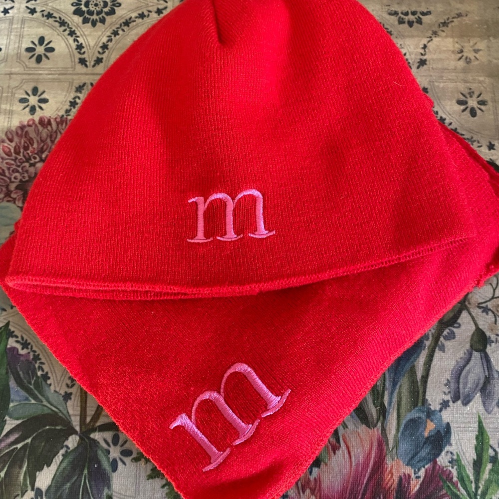 M hat and scarf